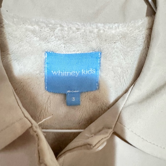 Boutique Trench style coat with fleece lining. Size 3 - Picture 5 of 6